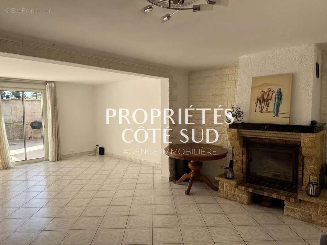 Maison à ROQUEMAURE