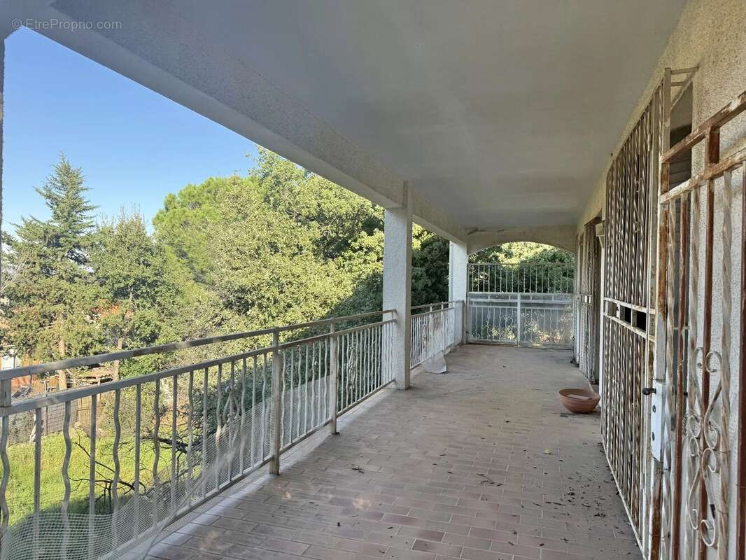 Maison à VILLELONGUE-DELS-MONTS