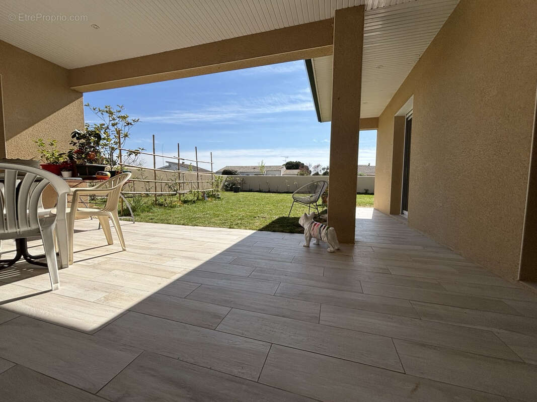 Maison à PORT-DES-BARQUES