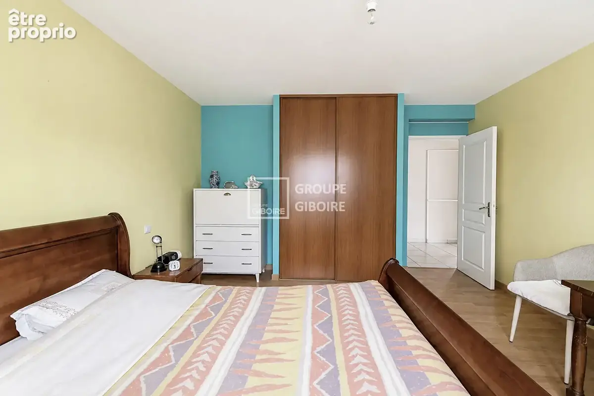 A VENDRE - GIBOIRE *EXCLUSIVITE* Maison d'env. 150m 4 chambres, Double garage atelier - SAINT ERBLON - photo 4