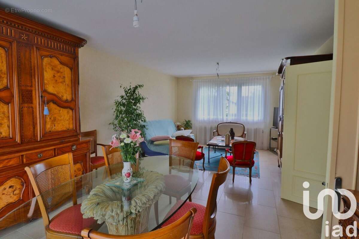 Photo 5 - Maison à MONTCEAU-LES-MINES