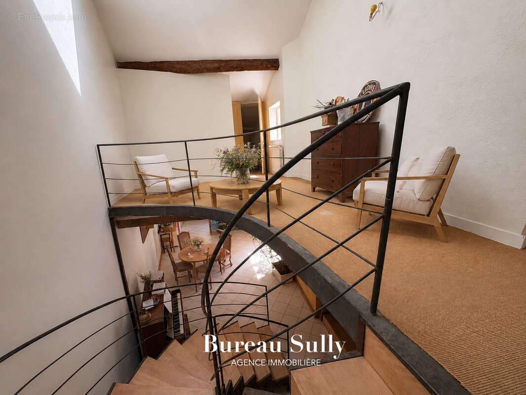 Beynost 01700 Maison 235 m2  Terrain 1296 m2 & dépendances TER 18 mn Gare Part Dieu - photo 10
