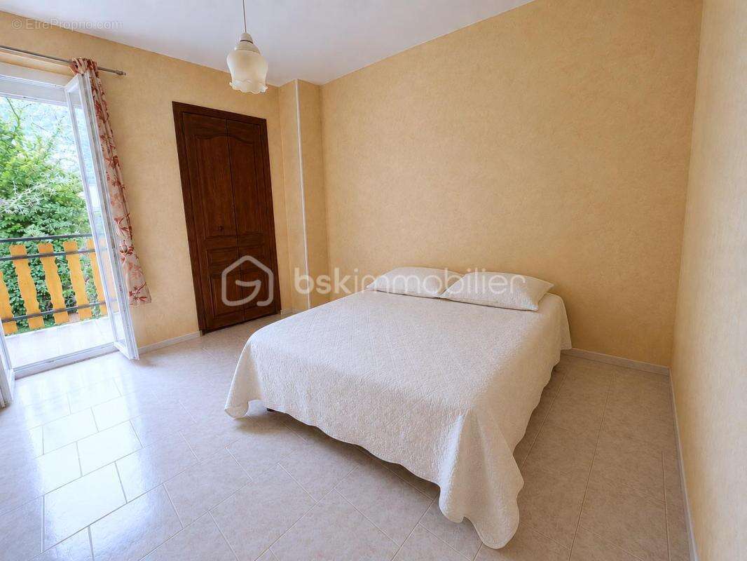 Maison 174 m² 7 pieces, avec dépendance attenante - photo 10