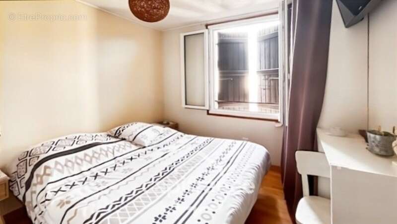 Maison à VARENNES-VAUZELLES