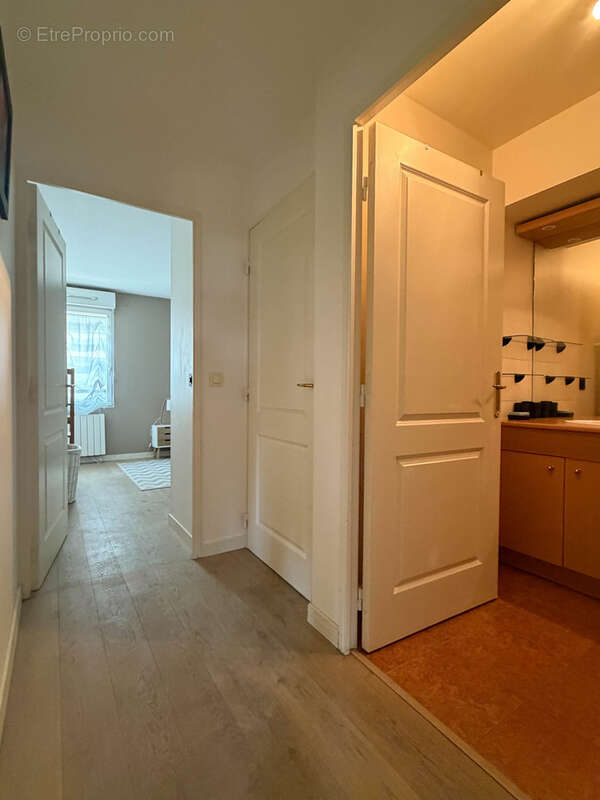 Appartement à SURESNES