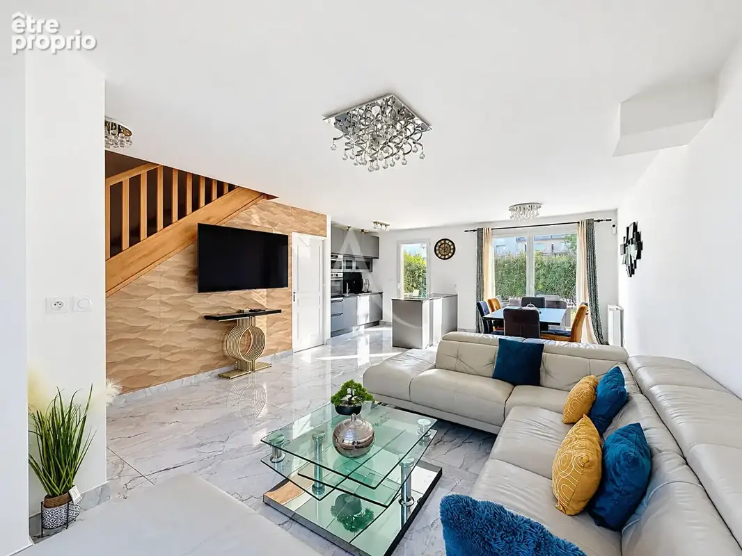 Maison située à Claye Souilly - construction 2017 - 4 chambres - jardin de 450 m2 - garage - photo 4