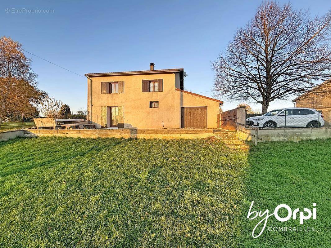 Maison à LE QUARTIER