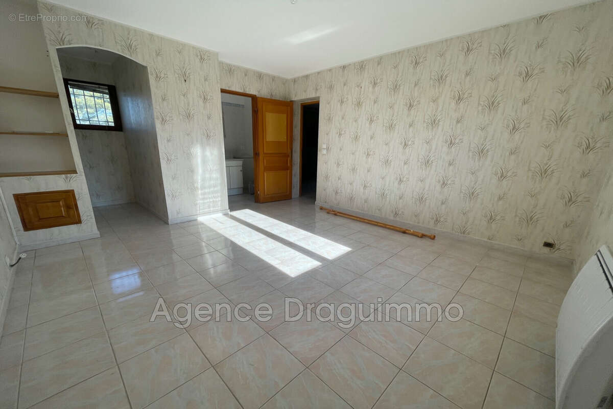 Maison à DRAGUIGNAN