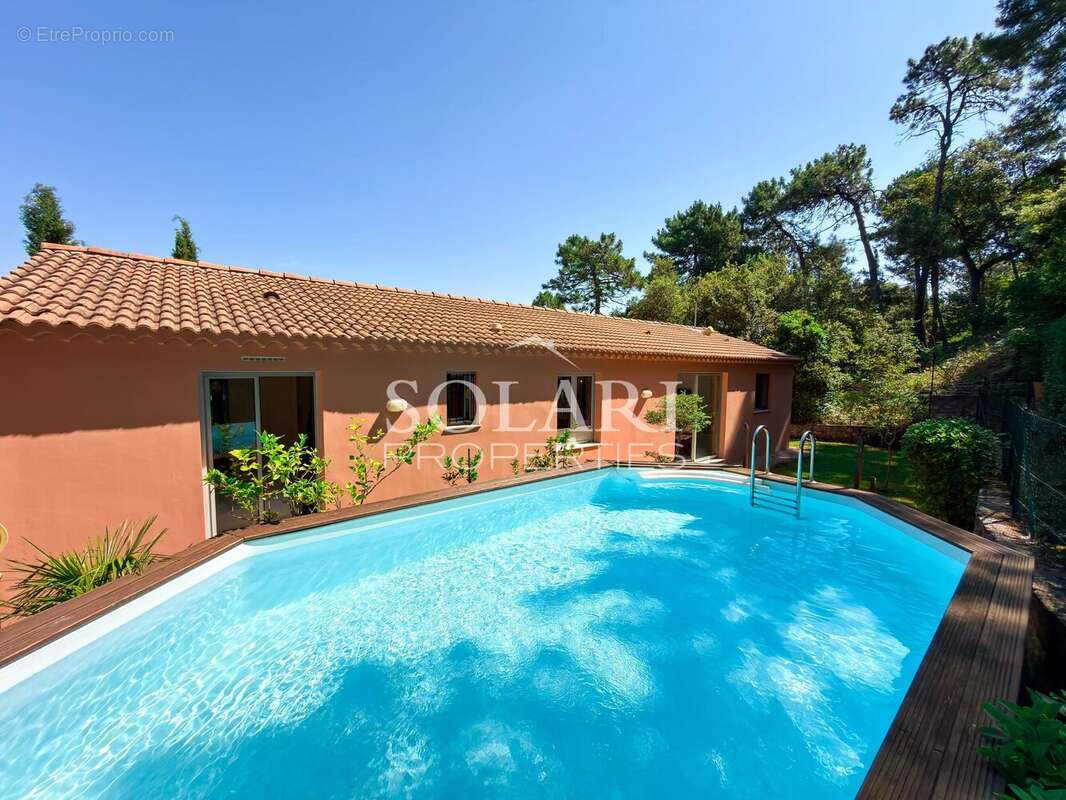 Maison à THEOULE-SUR-MER