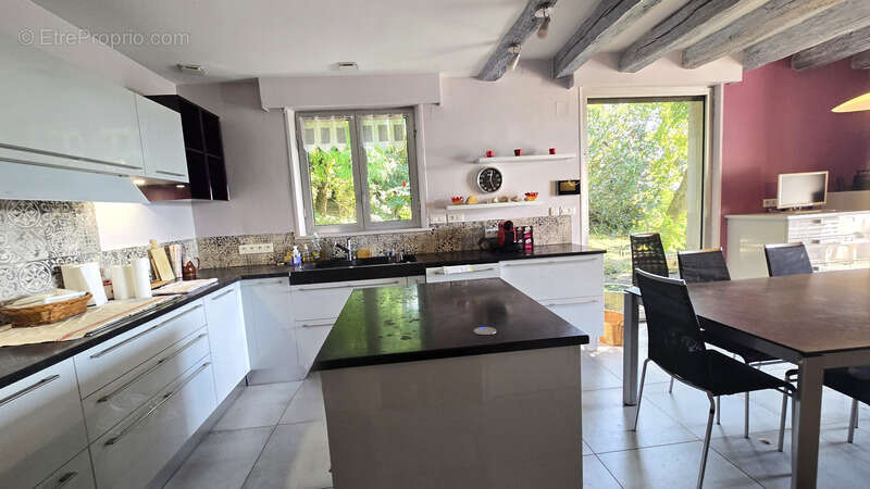 Maison à LIVRON-SUR-DROME