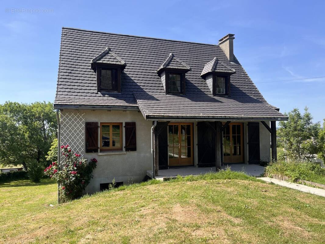 Maison à CHALVIGNAC