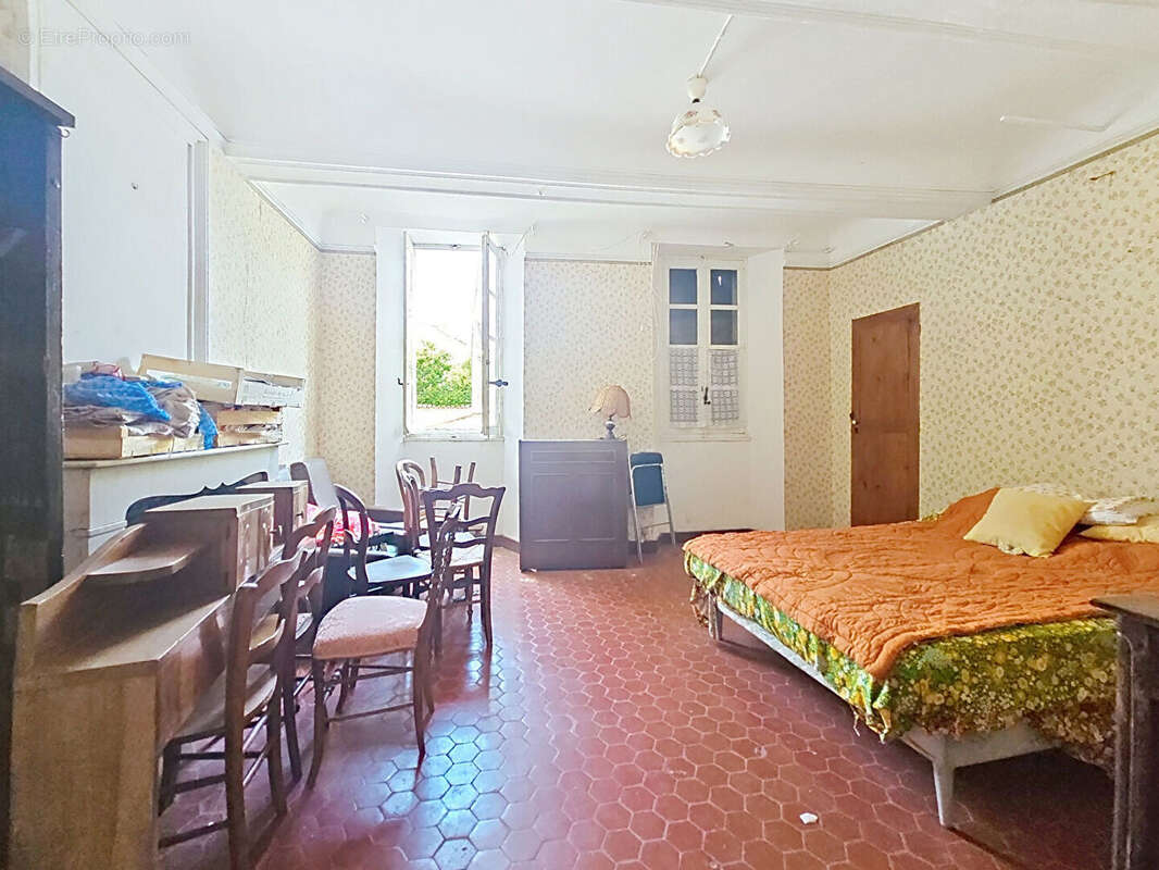 Maison de Maître à Sault, 10 pièces, 246m² avec terrasse - photo 6