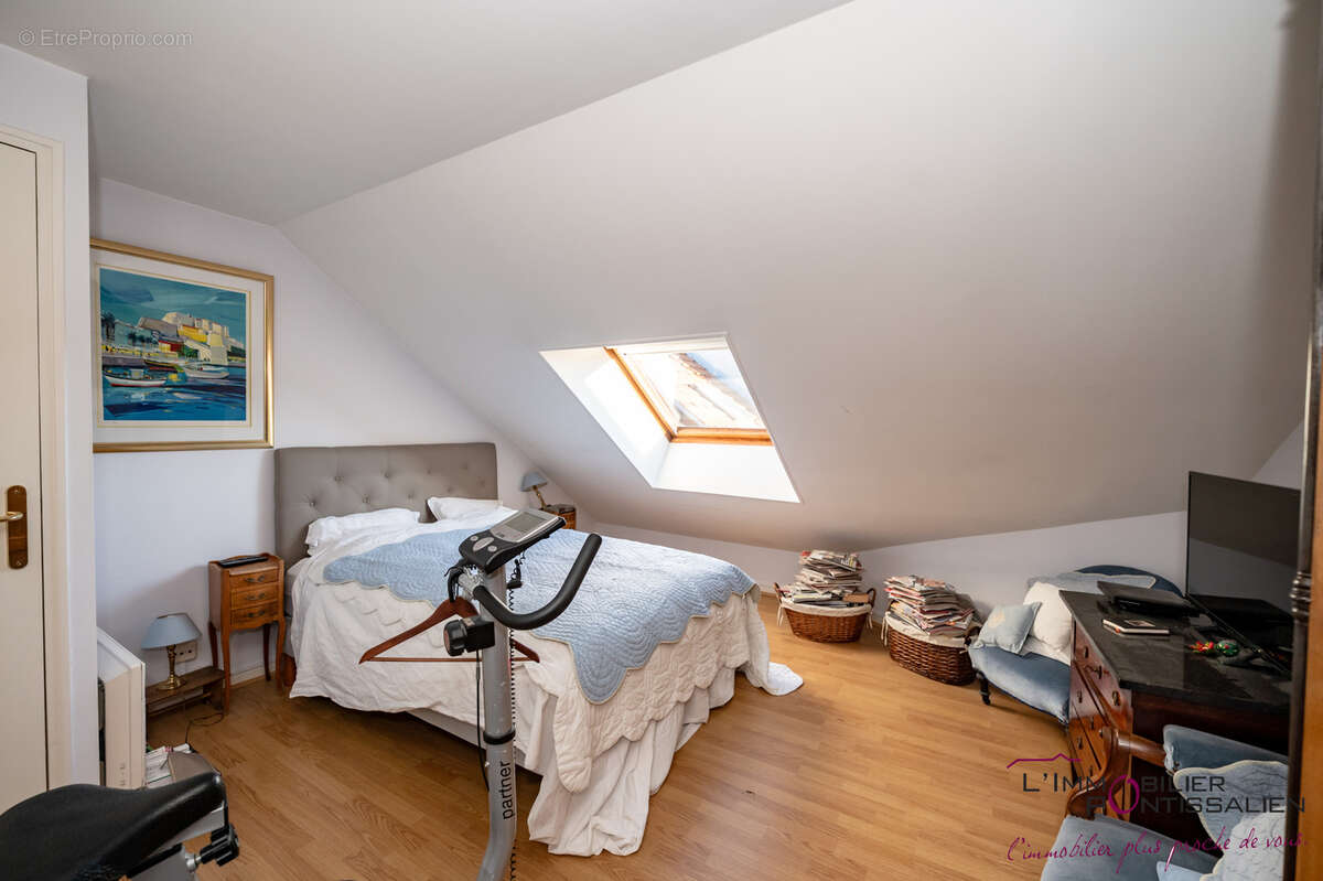 Pontarlier centre ville : duplex dernier etage - photo 8