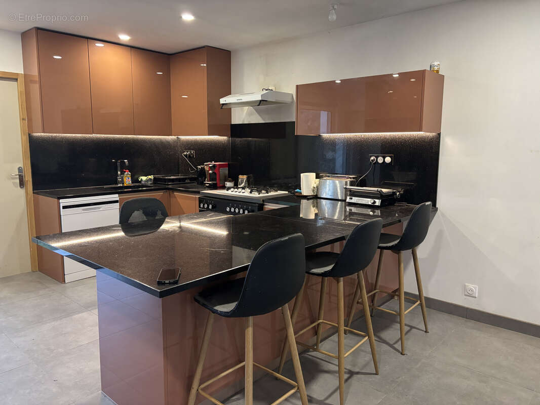 Maison à BLANQUEFORT