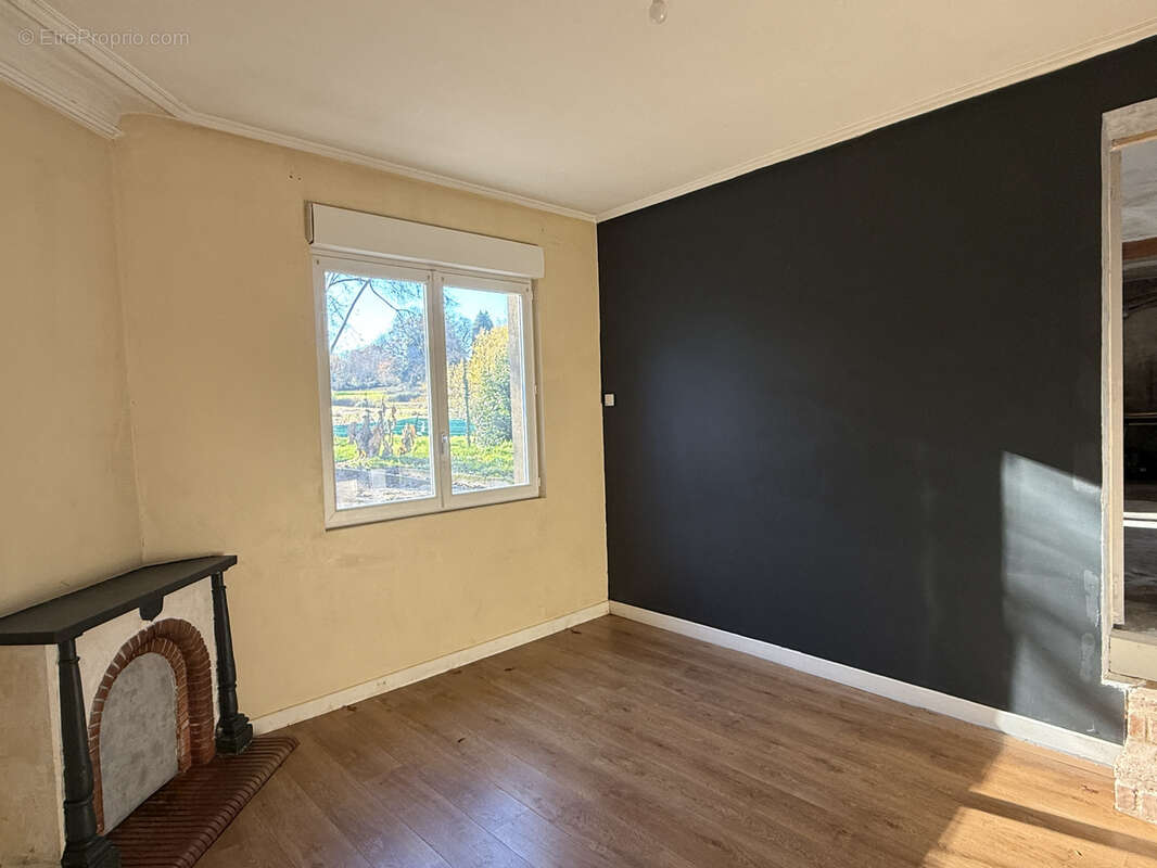 Maison à MAGNAC-BOURG