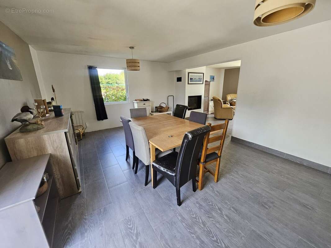 Maison 166 m² à Saint-Philbert-Des-Champs  - photo 4