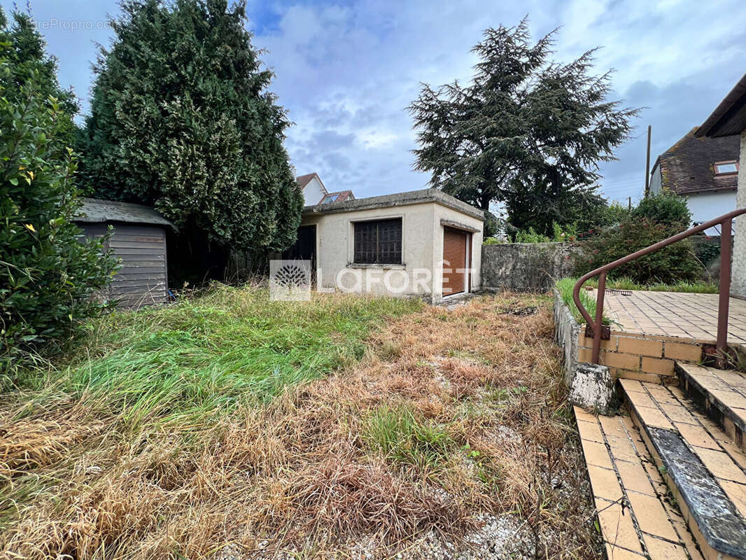 Maison à OUISTREHAM