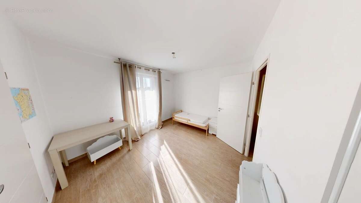 Appartement à VILLENEUVE-LOUBET