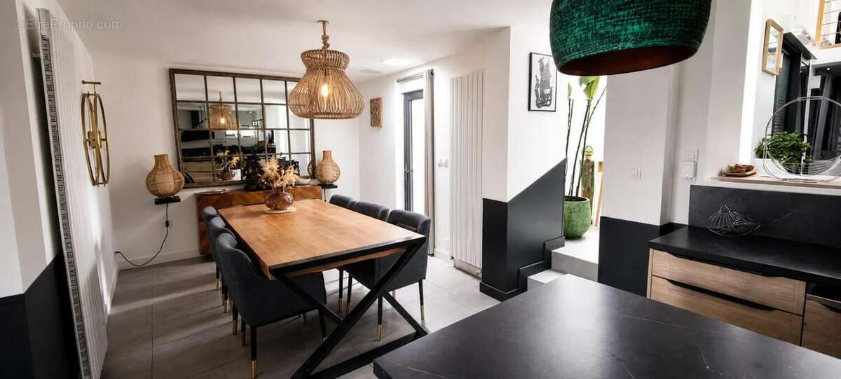 Maison de 10 pièces de 180 m² à Cholet - photo 4