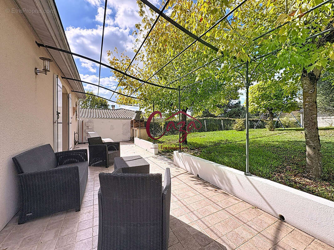 Maison à FARGUES-SAINT-HILAIRE