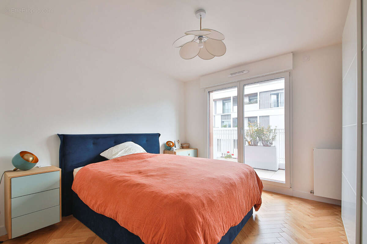 Appartement à ISSY-LES-MOULINEAUX