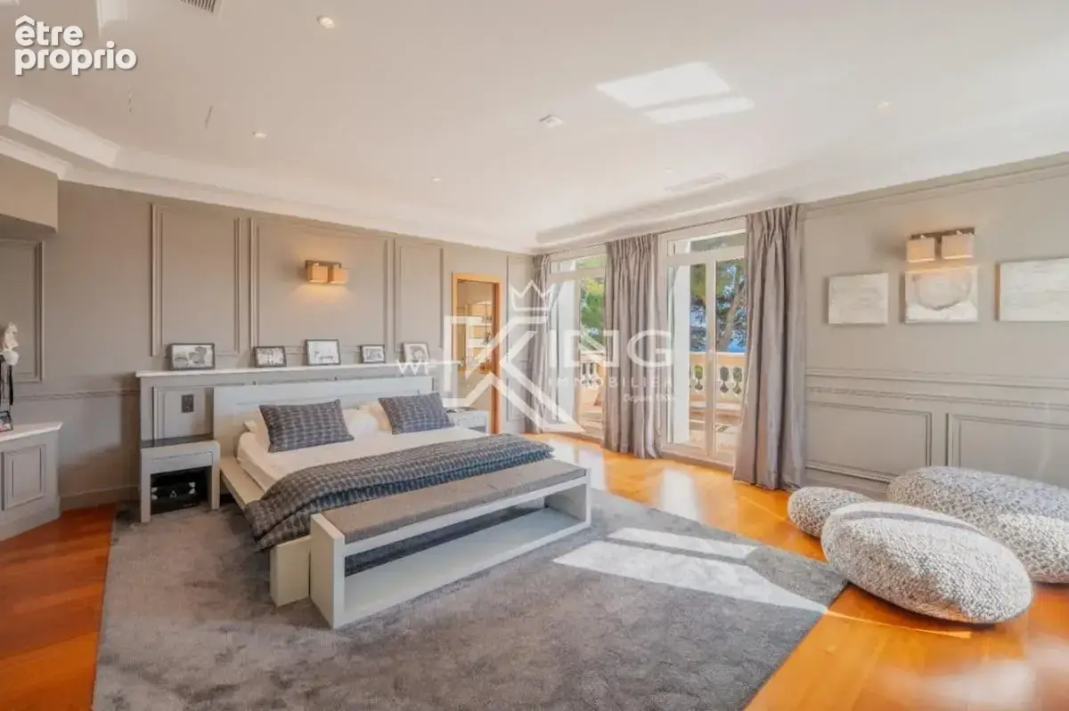Saint Raphael appartement de prestige de 295 m² avec accès privé par ascenseur. pleine vue mer et triple garages - photo 9
