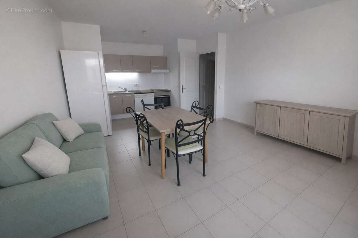 Appartement à PUGET-SUR-ARGENS