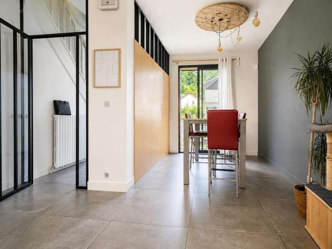 Maison 167 m² à Creteil  - photo 9