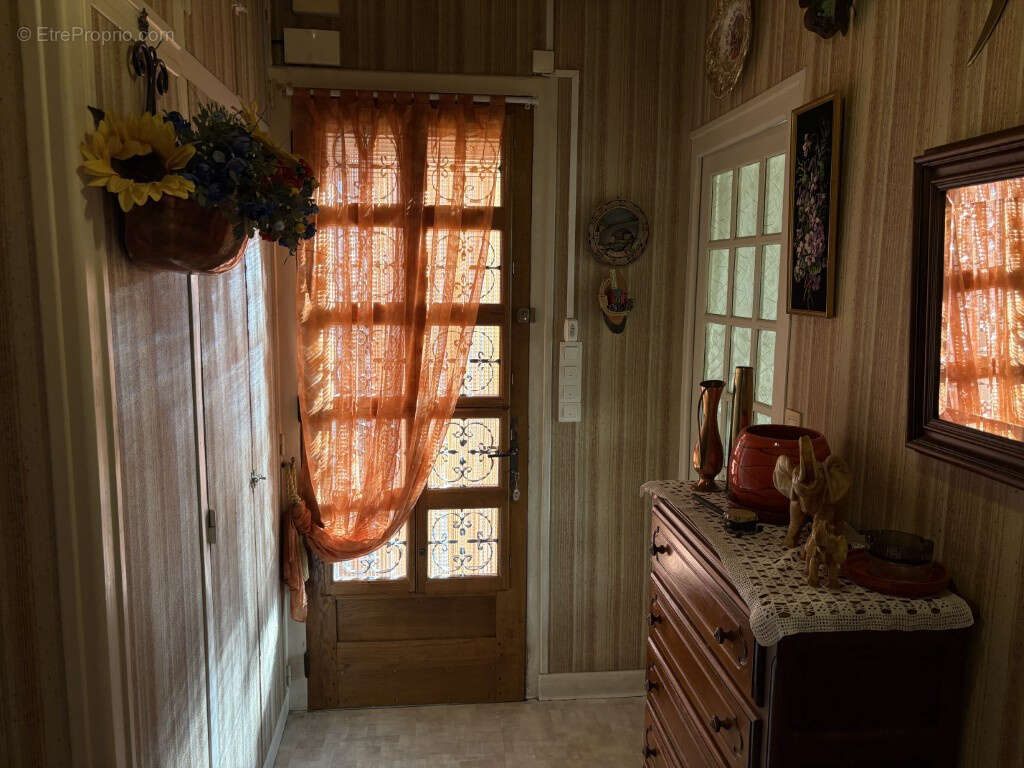 Maison à ARNAC-POMPADOUR