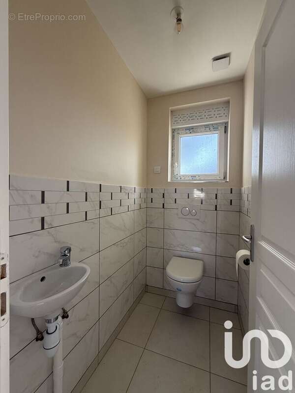 Photo 9 - Maison à DAMPIERRE