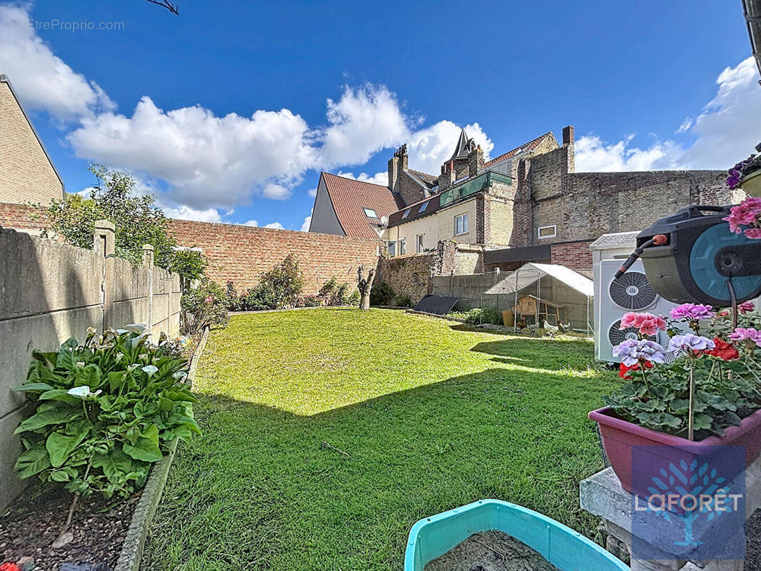 Maison à BERGUES