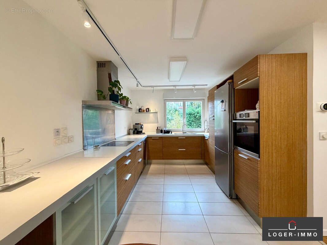 Maison à LE PERREUX-SUR-MARNE