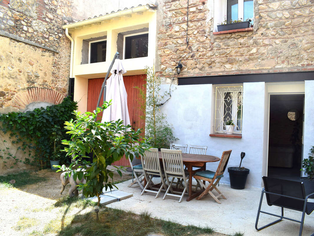 Maison à VILLEMOLAQUE