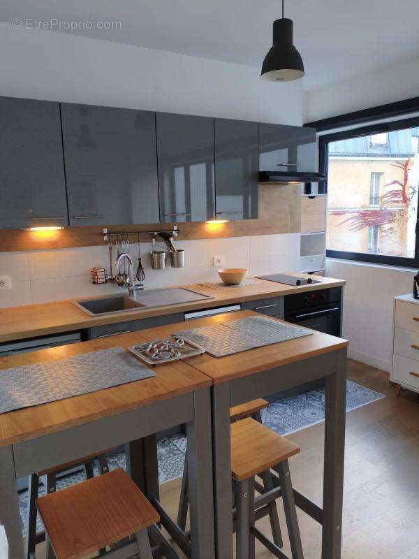 Appartement à PARIS-20E