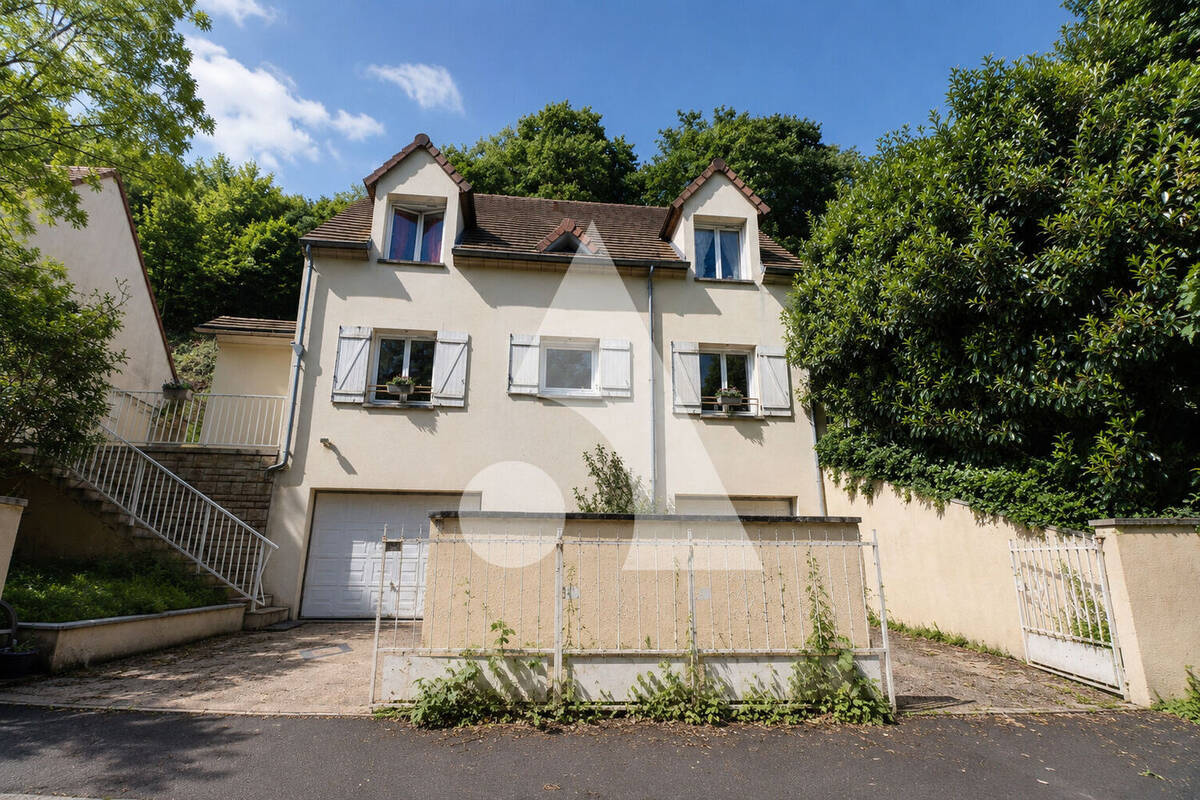 Maison à MERY-SUR-OISE