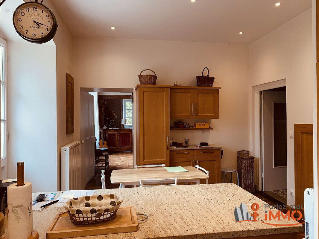 Maison à SAINT-GENIX-SUR-GUIERS