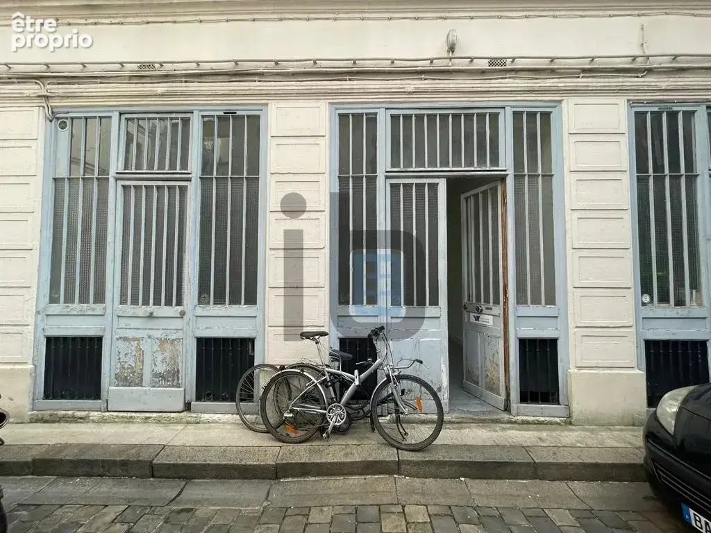 Commerce à PARIS-10E