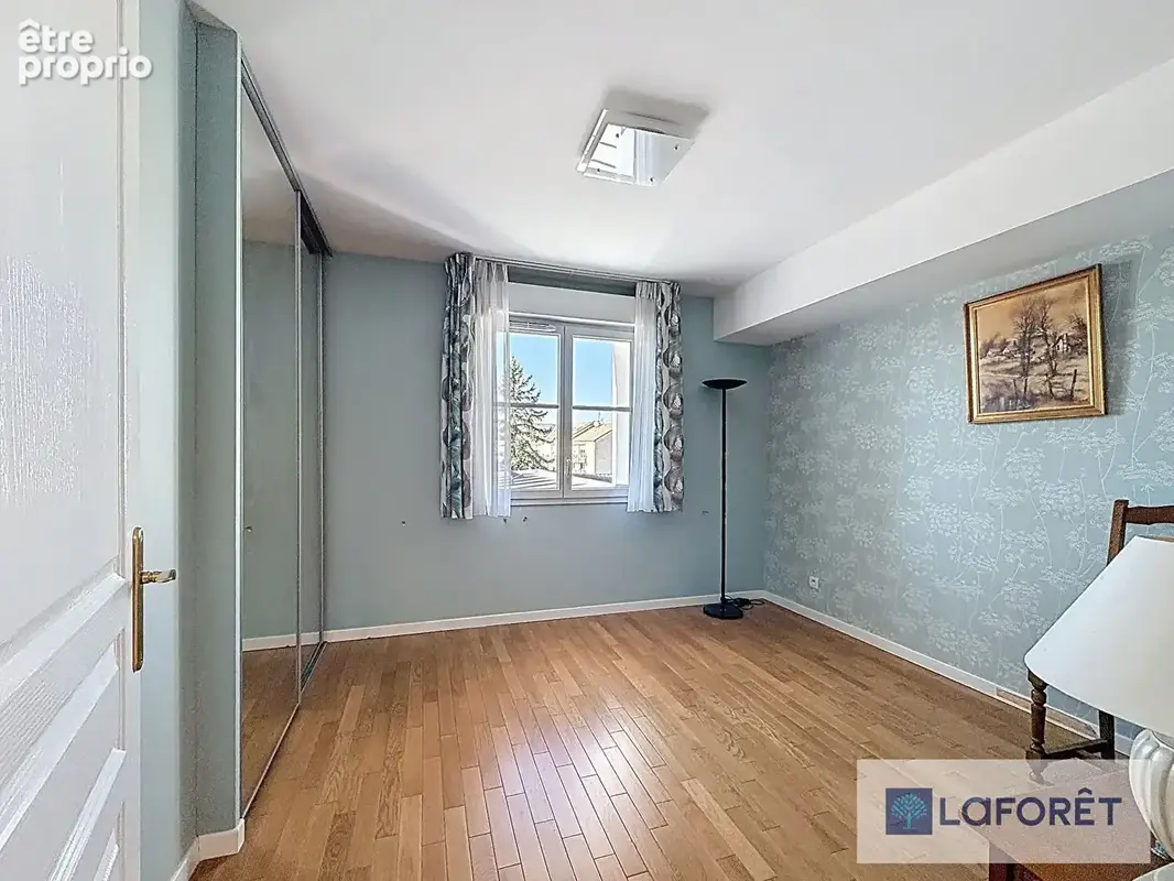 Le plessis trevise -centre ville - a deux pas de toutes commodites - photo 10