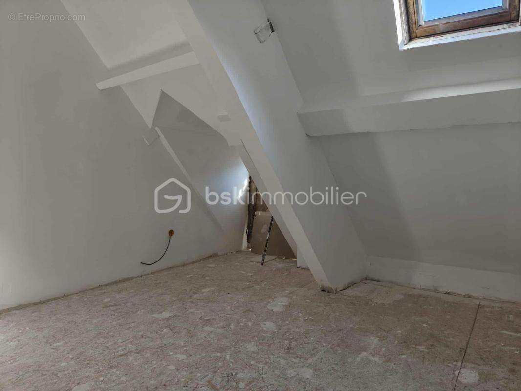 Maison à COUPTRAIN