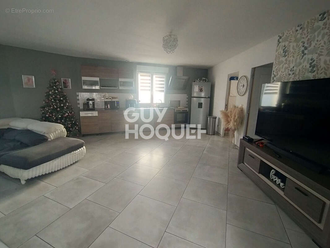 Maison à ROISEL