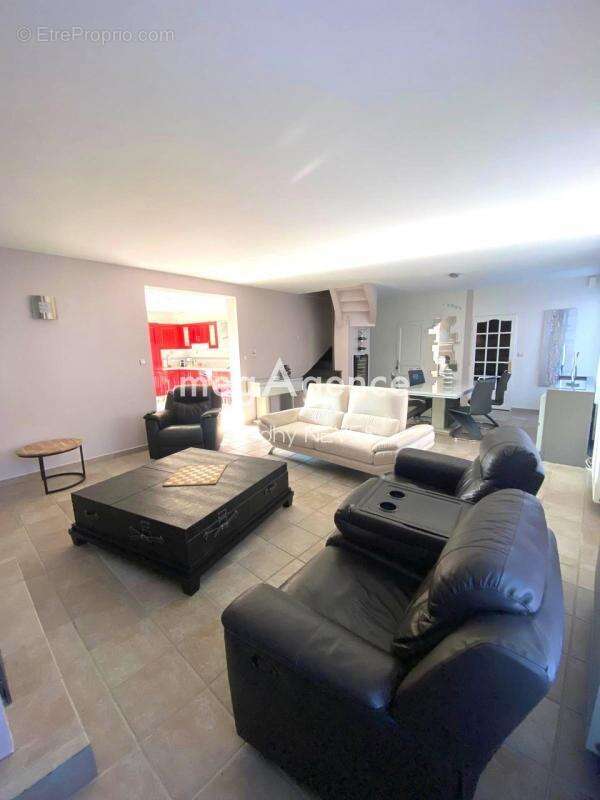 Maison à VILLERS-BRETONNEUX