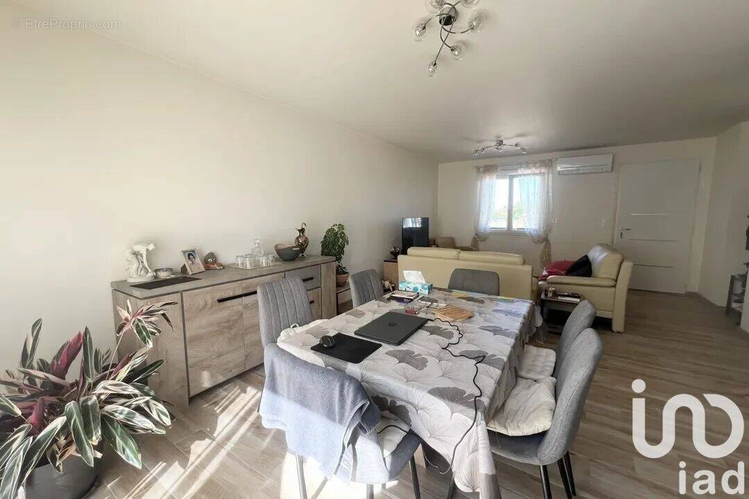 Photo 1 - Maison à BUCHERES