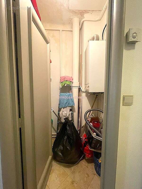 Commerce à MARSEILLE-1E