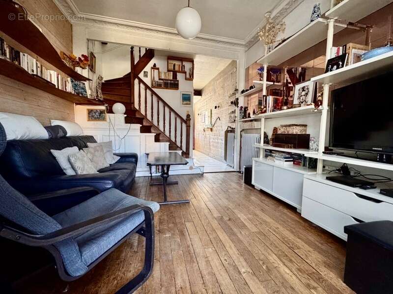 Maison à LE PERREUX-SUR-MARNE