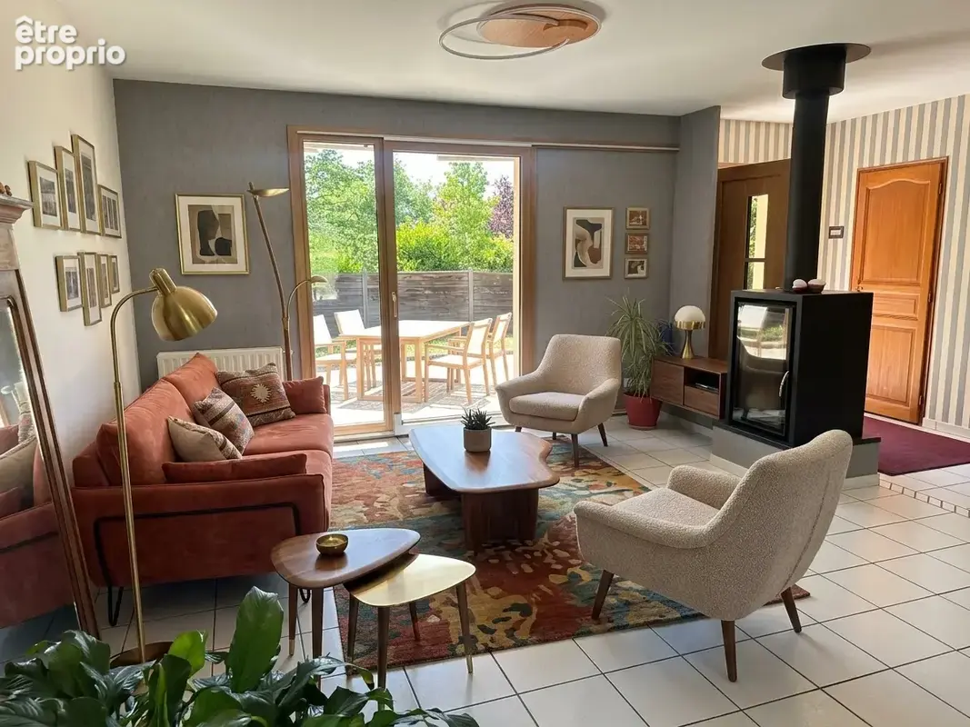 La Chambon-Feugerolles maison avec terrain 285.000€ - photo 3