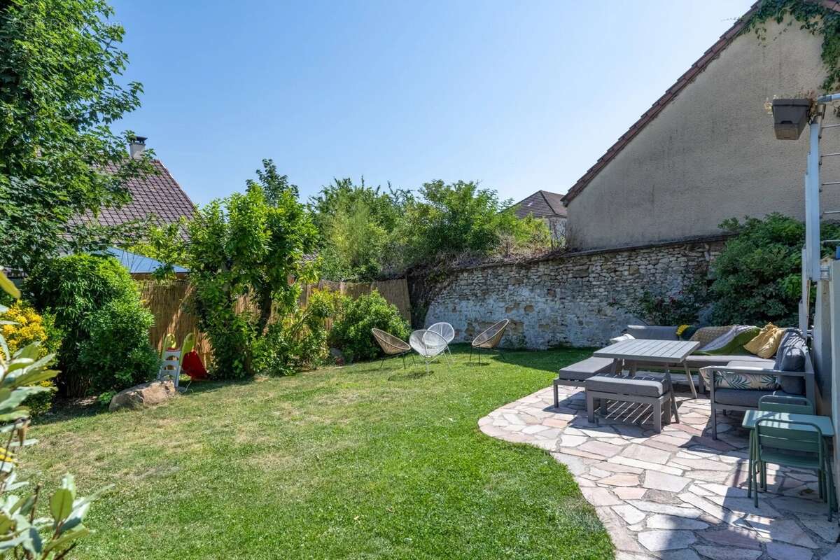 Maison 86 m² à Epone  - photo 14