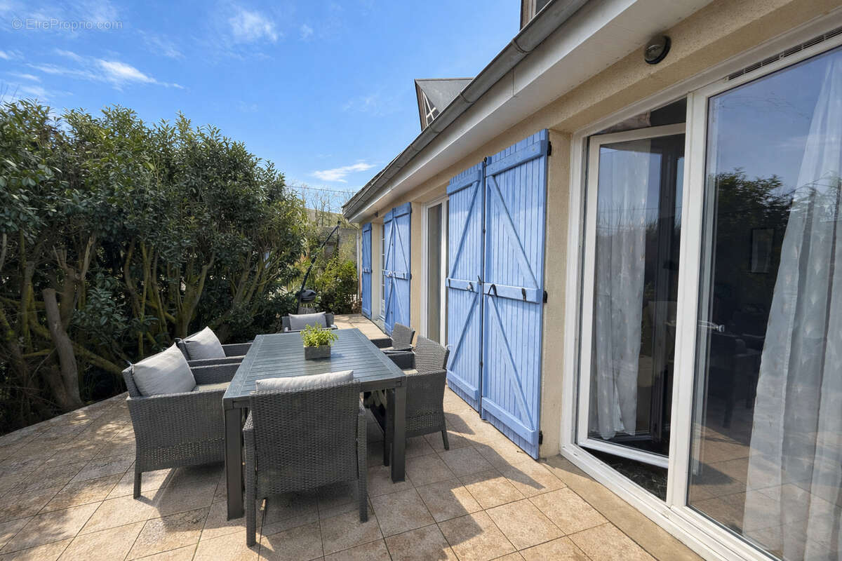 Maison à OZOIR-LA-FERRIERE