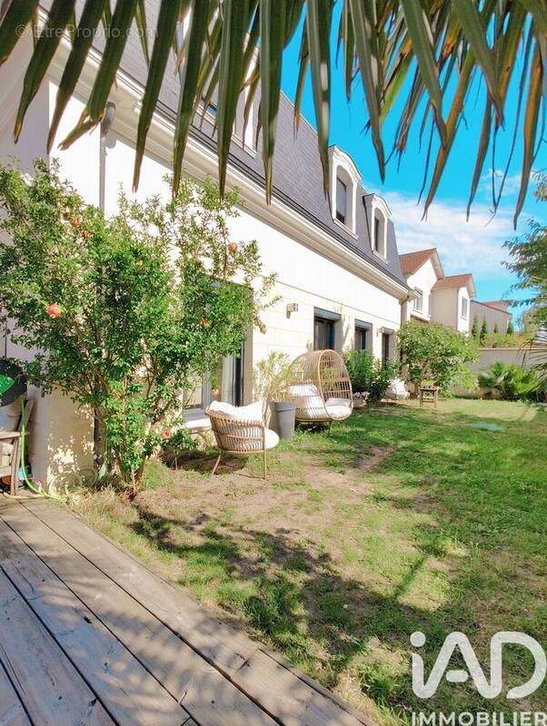 Photo 1 - Maison à CARRIERES-SUR-SEINE