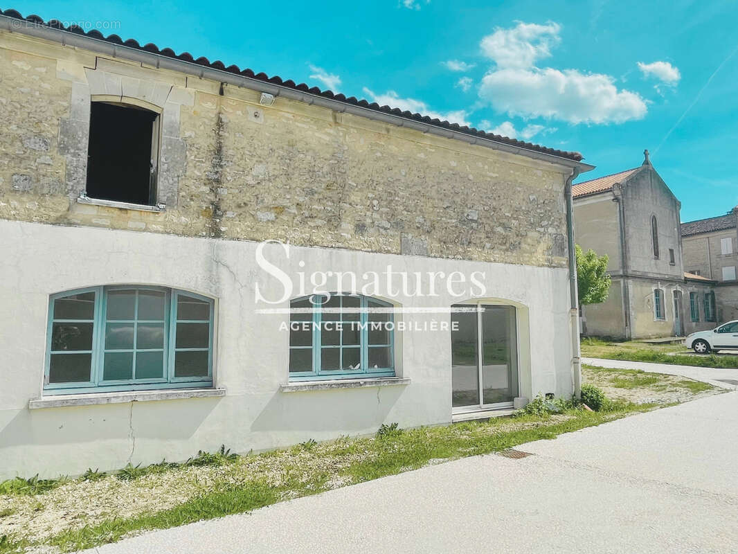 Maison à JARNAC