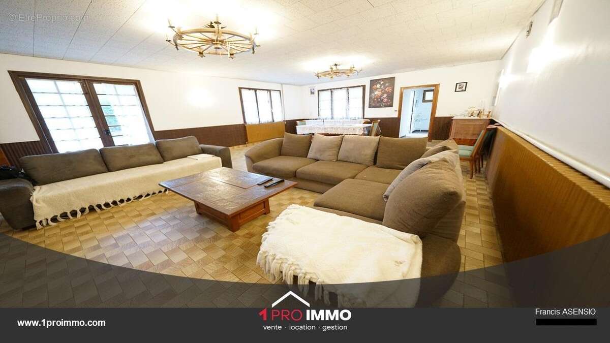 Maison à CHARAVINES